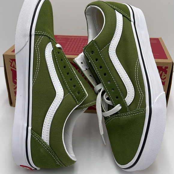 Vans Men’s Old Skool Color Theory Pesto
VN000CT8CIB
Sneakerss - Picture 11 of 16
